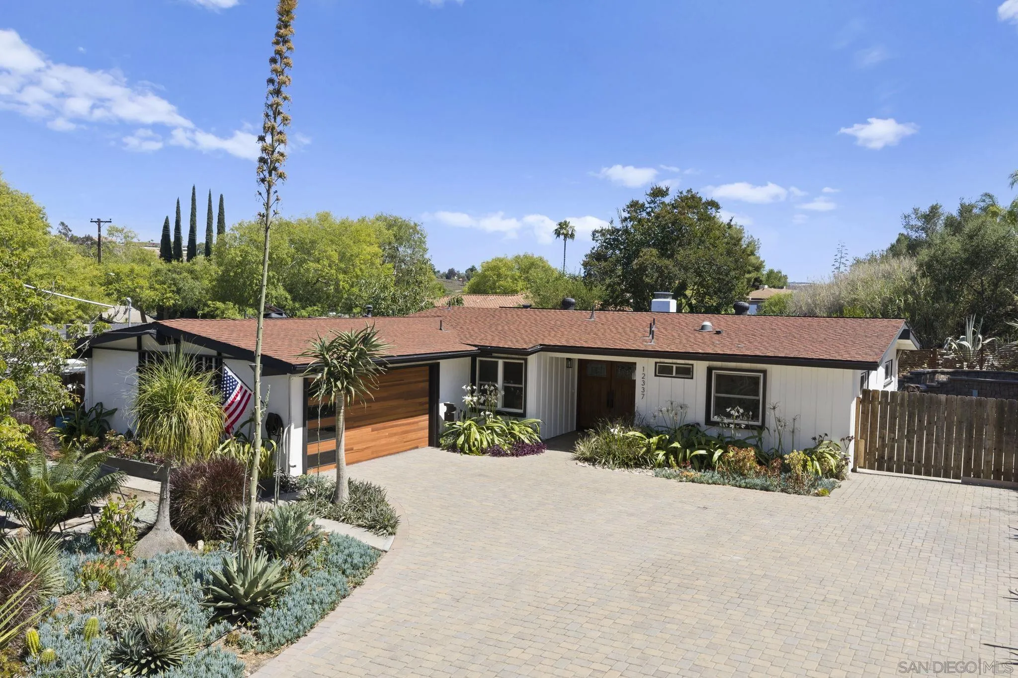 12337 Witt Road Poway, CA 92064 - Photo 1 of 34