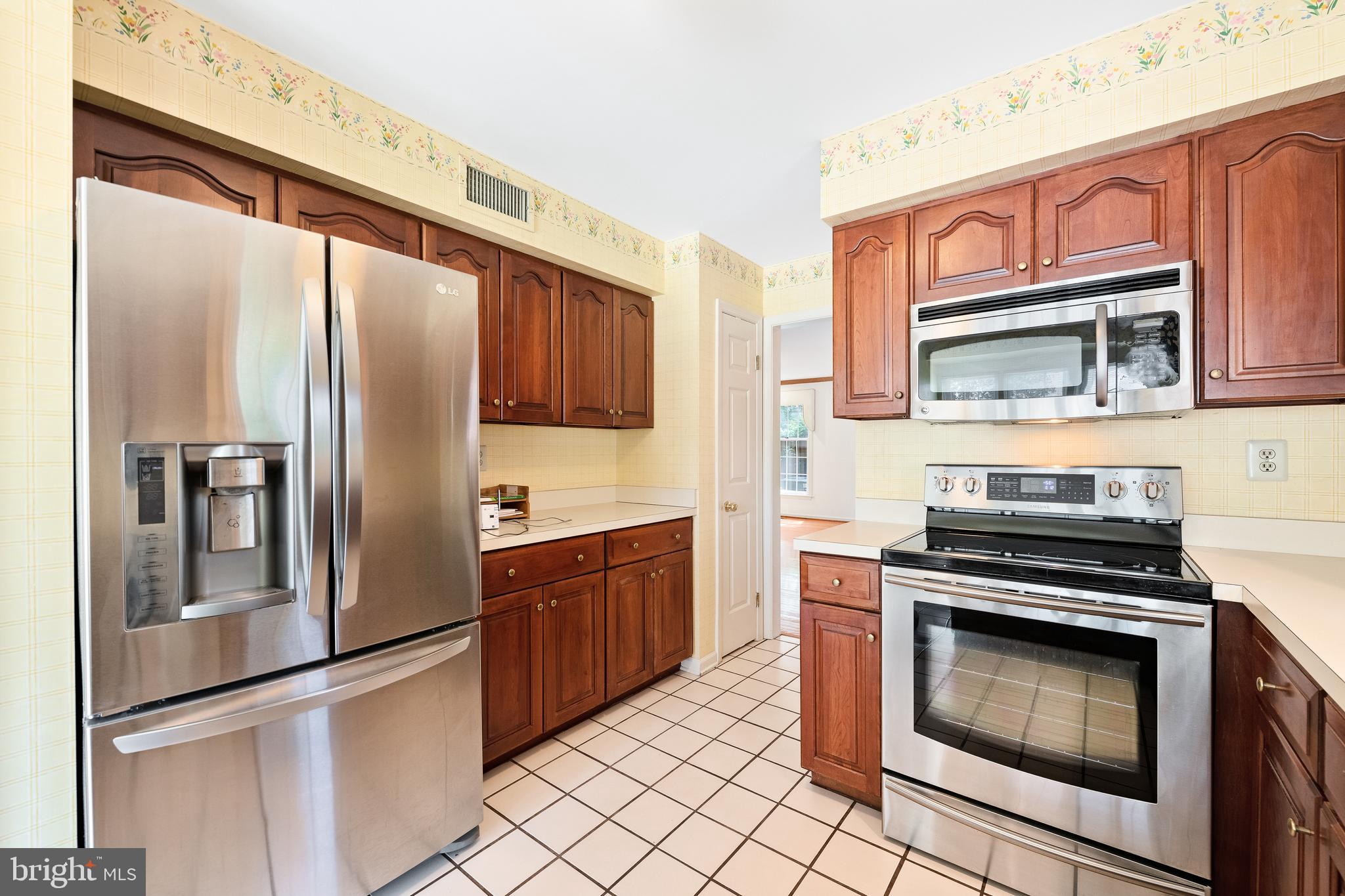105 Brighton Road Devon, PA 19333 - Photo 8 of 22 Kitchen - Painted Since Picture