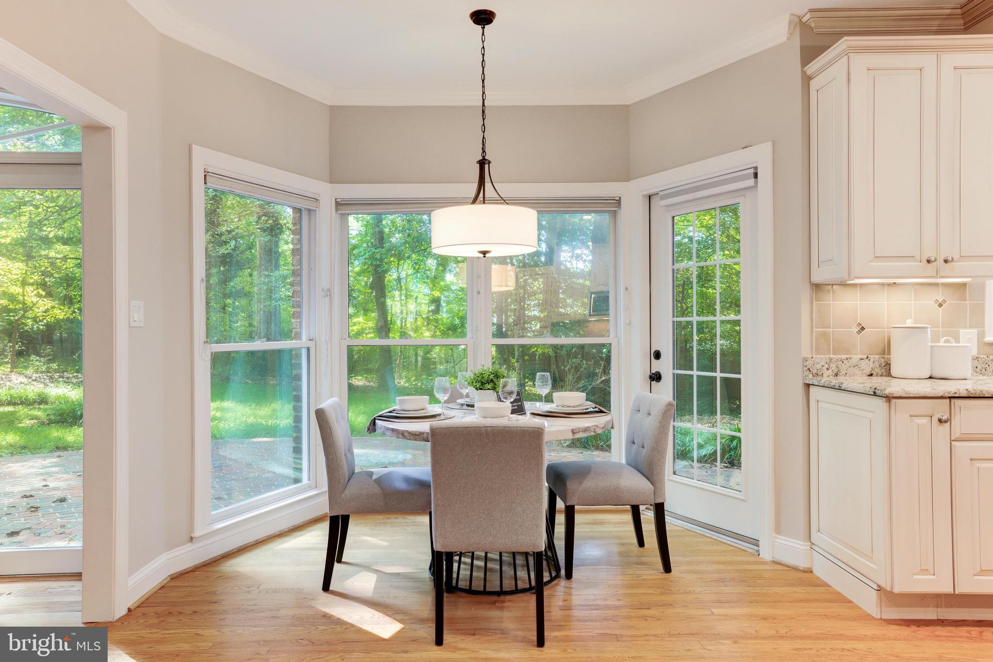 2548 Five Oaks Road Vienna, VA 22181 - Photo 13 of 101 Breakfast Room