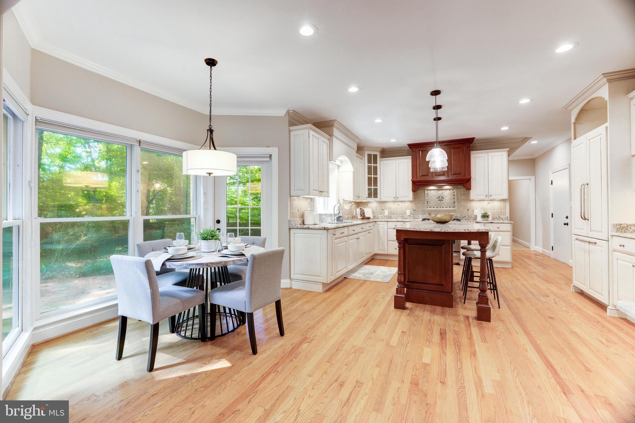 2548 Five Oaks Road Vienna, VA 22181 - Photo 14 of 101 Large Custom Kitchen with eat-in area