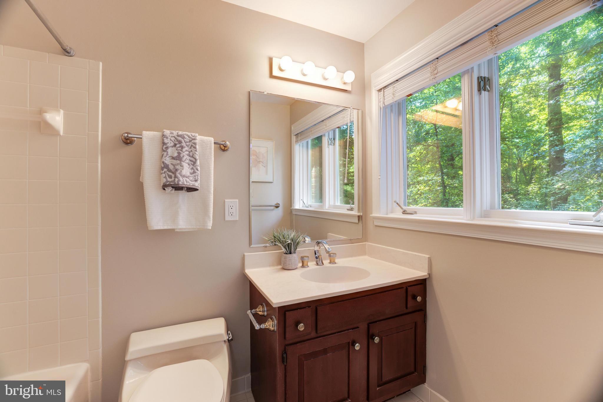2548 Five Oaks Road Vienna, VA 22181 - Photo 47 of 101 Ensuite Bathroom