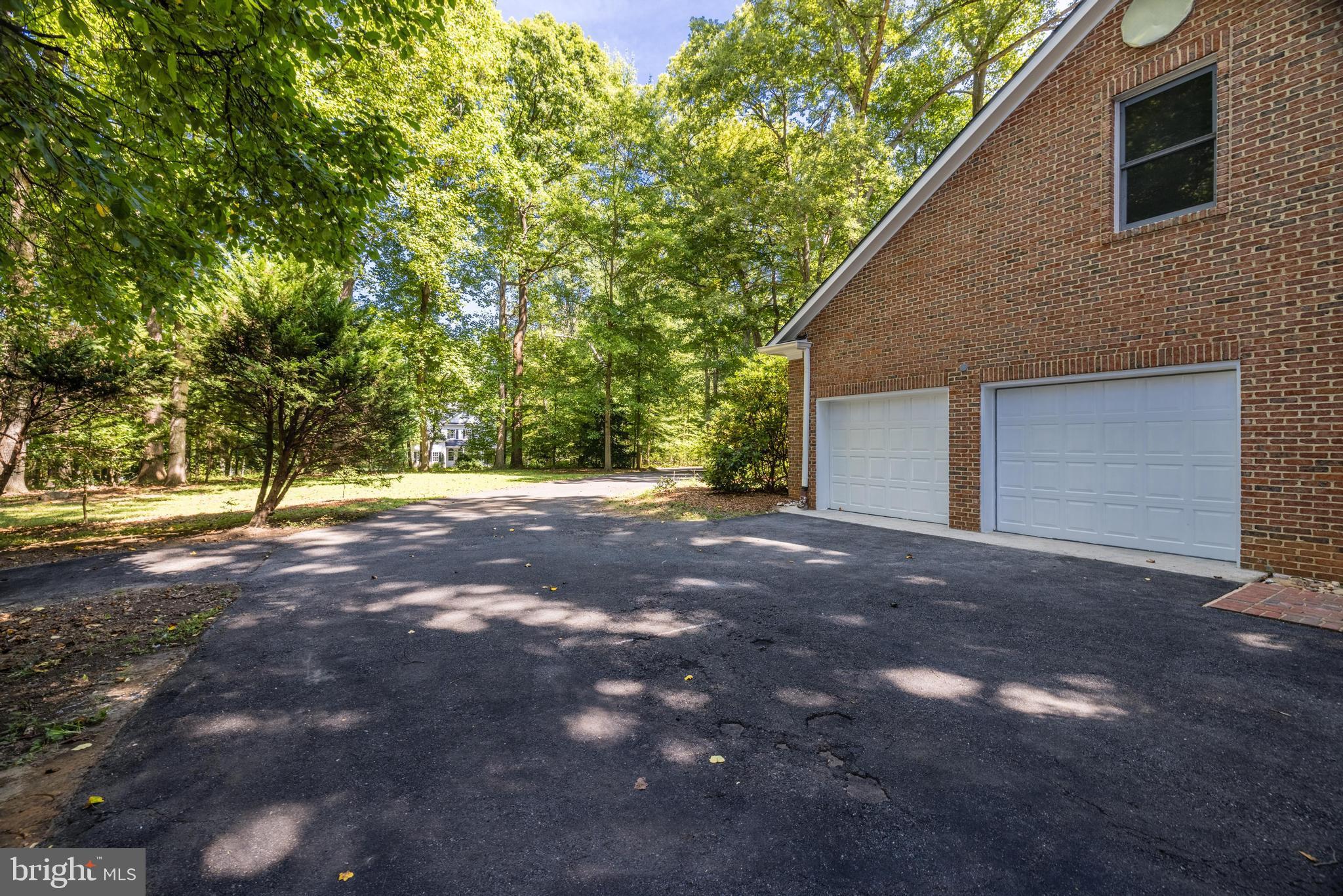 2548 Five Oaks Road Vienna, VA 22181 - Photo 59 of 101 Oversized 2 Car Garage