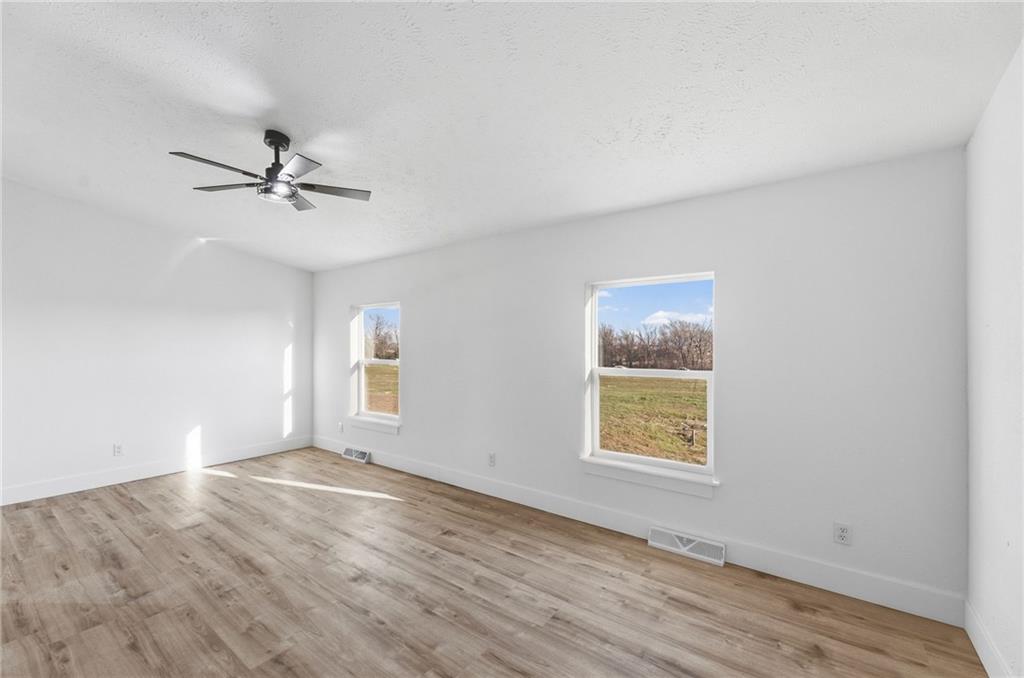 3066 Ellis Road Richmond, KS 66080 - Photo 22 of 58