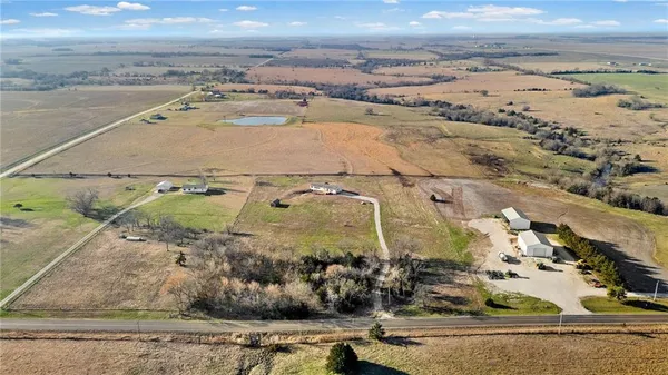 $415,000 | 3066 Ellis Road, Richmond, KS 66080