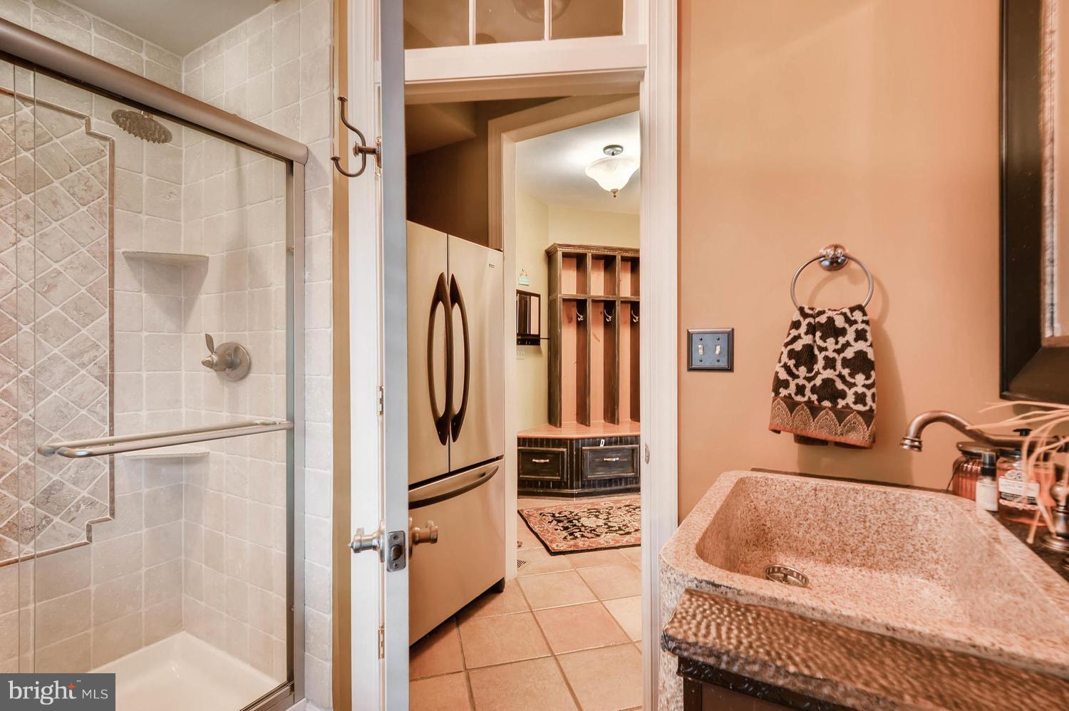 1901 Cranbourne Road Lutherville-Timonium, MD 21093 - Photo 13 of 28 Full Bath main Level
