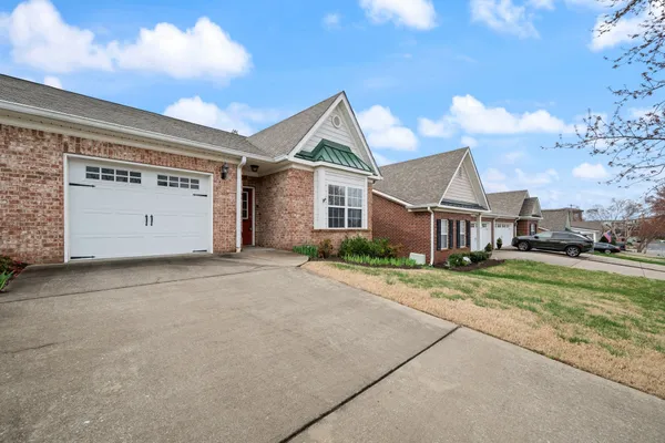 $1,950 | 4515 Boxcroft Circle, Mount Juliet, TN 37122