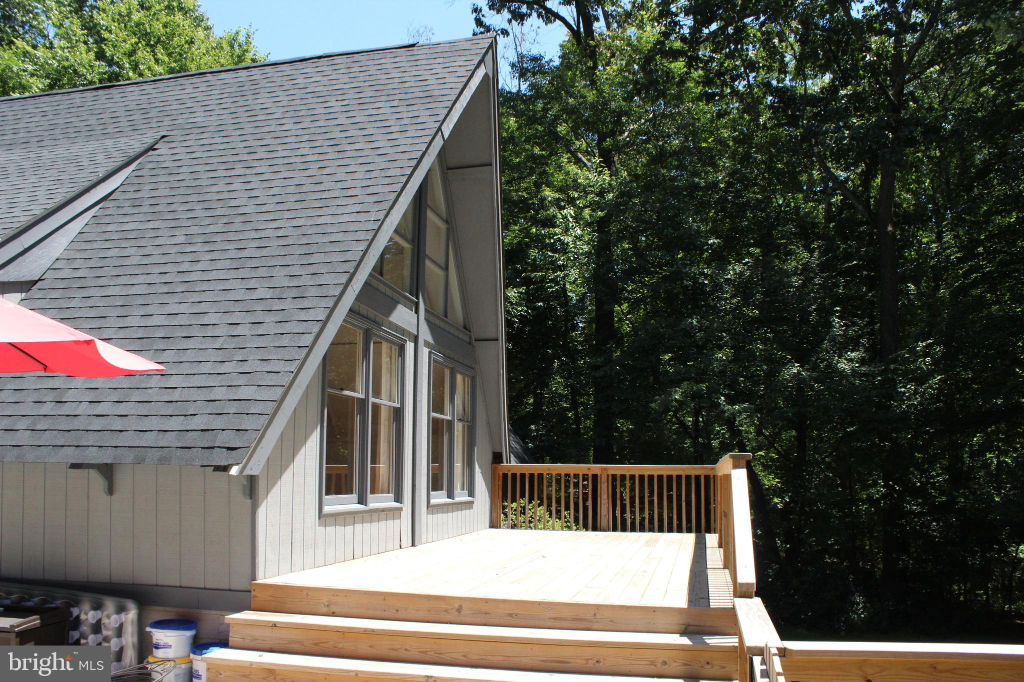 2823 Lawndale Road Finksburg, MD 21048 - Photo 29 of 34 Rear Deck
