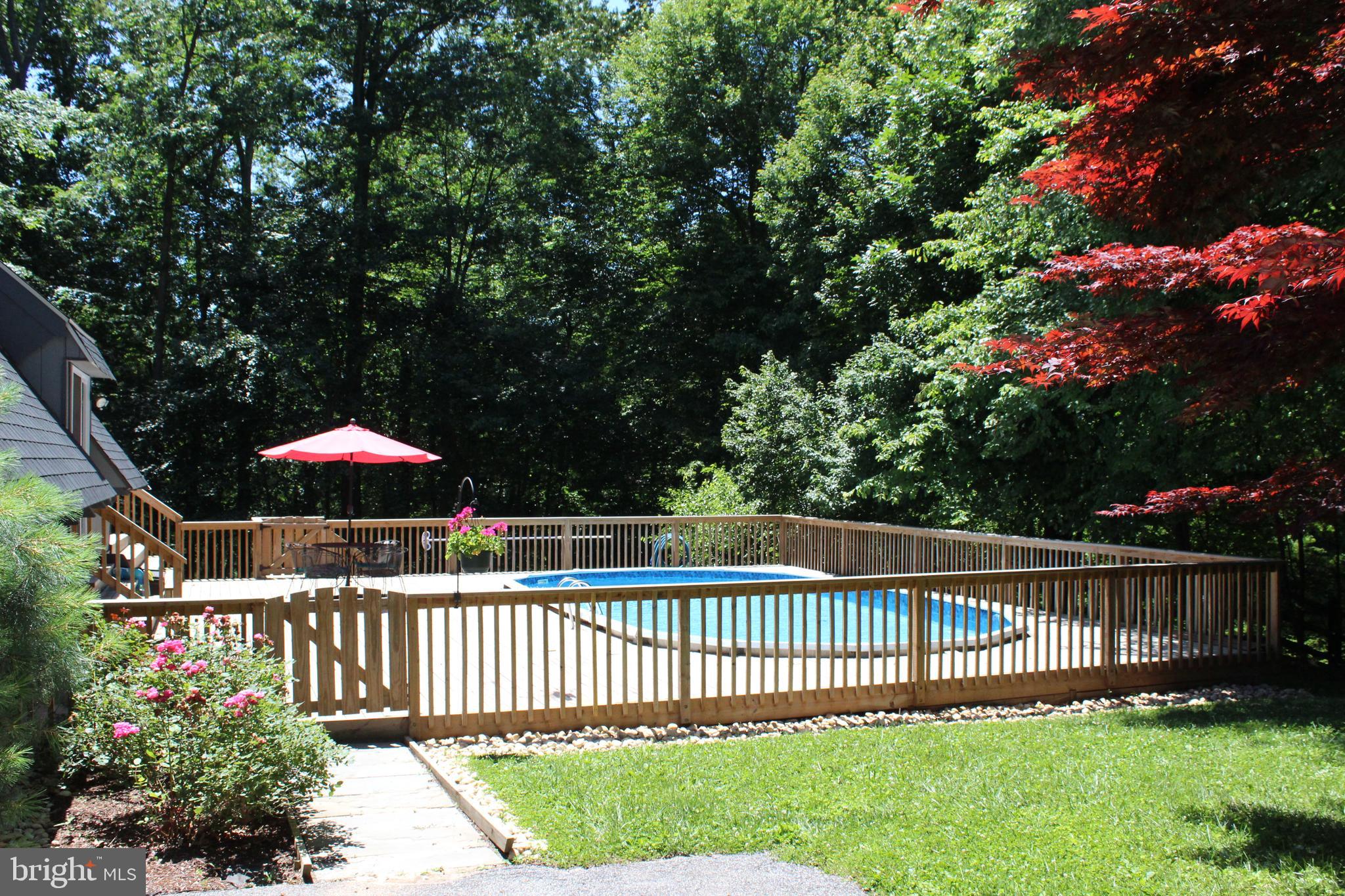 2823 Lawndale Road Finksburg, MD 21048 - Photo 31 of 34 Fenced in Pool area