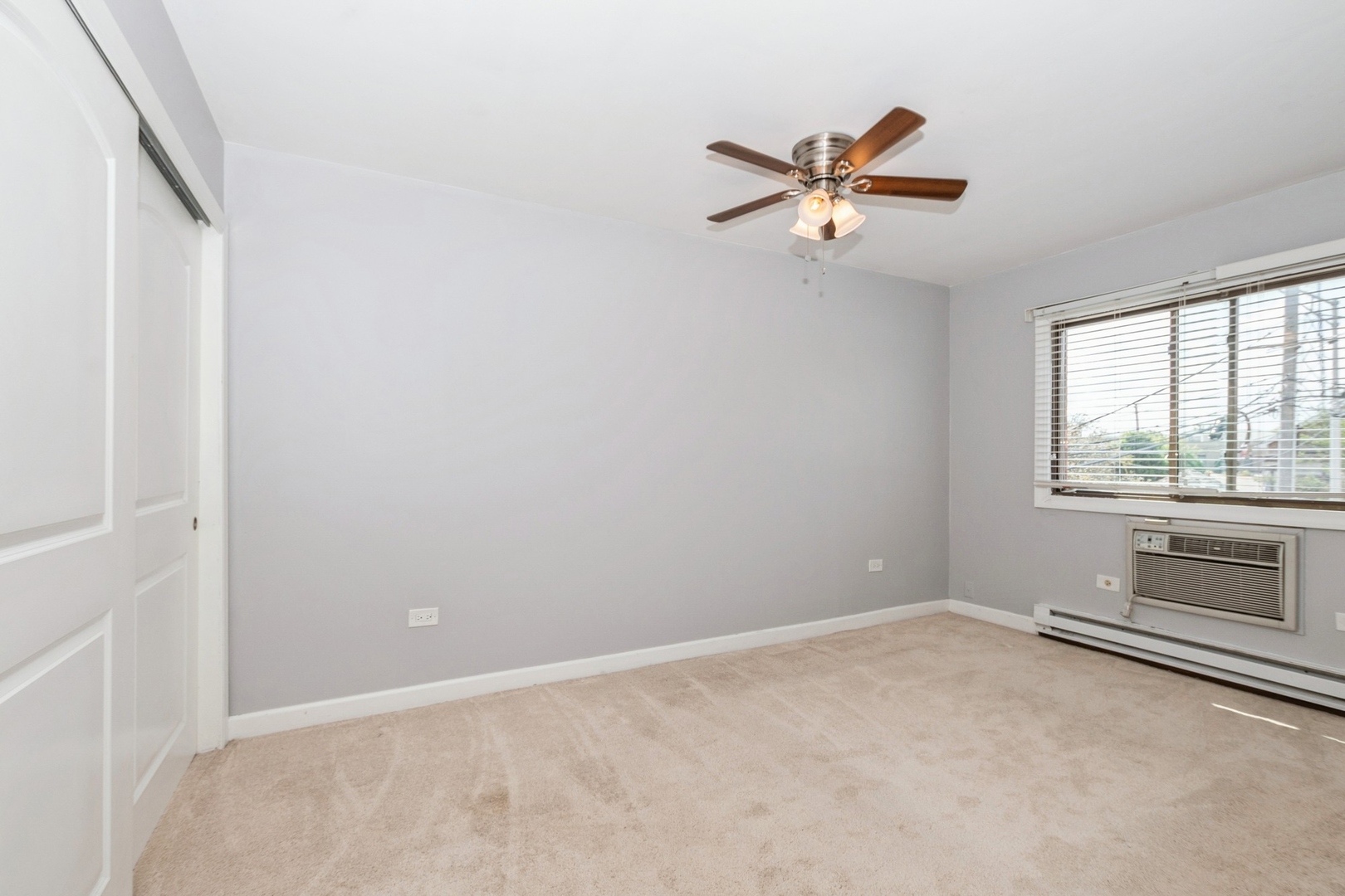 6345 Birmingham Street, Unit 2E Chicago Ridge, IL 60415 - Photo 10 of 13 Gallery Image 10