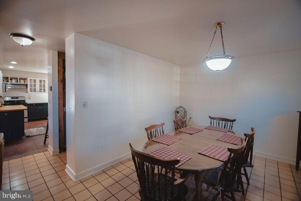 24 Cold Springs Road Carlisle, PA 17015 - Photo 7 of 60 Gallery Image 7