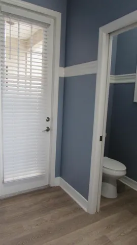 a bathroom with a toilet