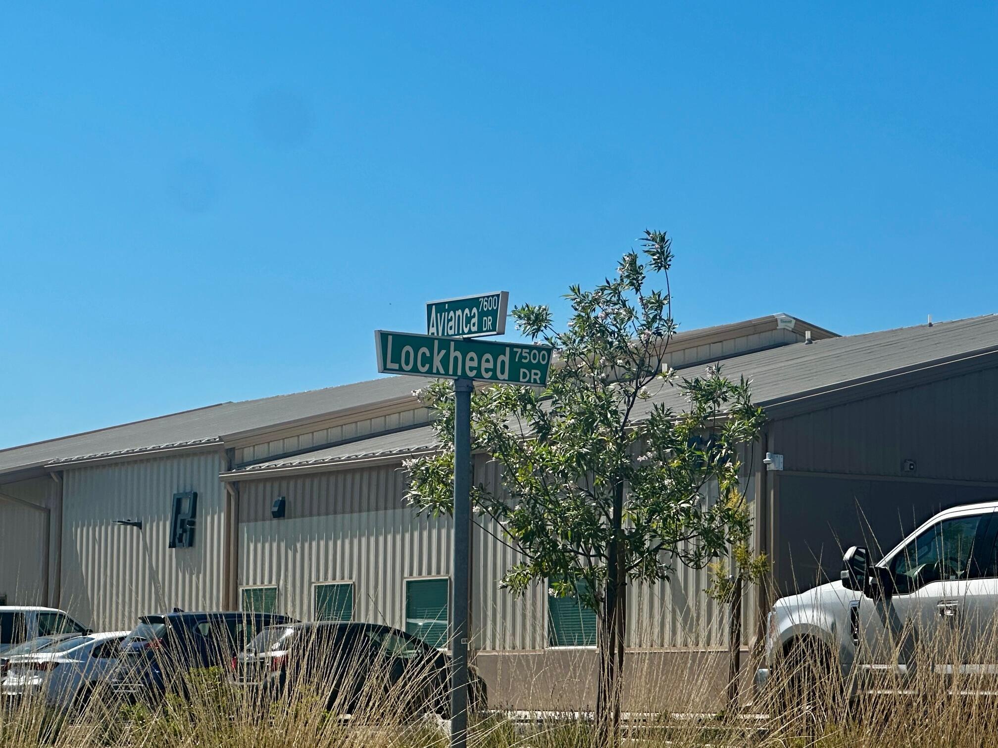 7540 Lockheed Drive Redding, CA 96002 - Photo 3 of 5 IMG_1073