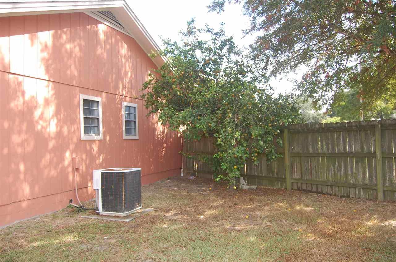 3021 Ranchette Square Gulf Breeze, FL 32563 - Photo 31 of 38 Gallery Image 31