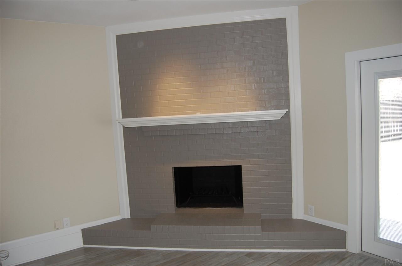 3021 Ranchette Square Gulf Breeze, FL 32563 - Photo 7 of 38 Gallery Image 7