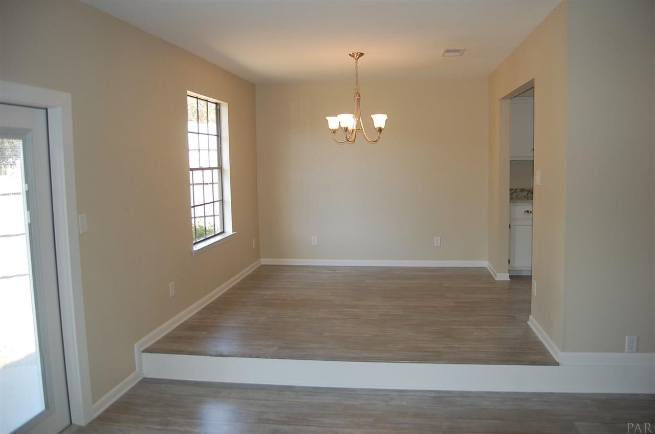 3021 Ranchette Square Gulf Breeze, FL 32563 - Photo 9 of 38 Gallery Image 9