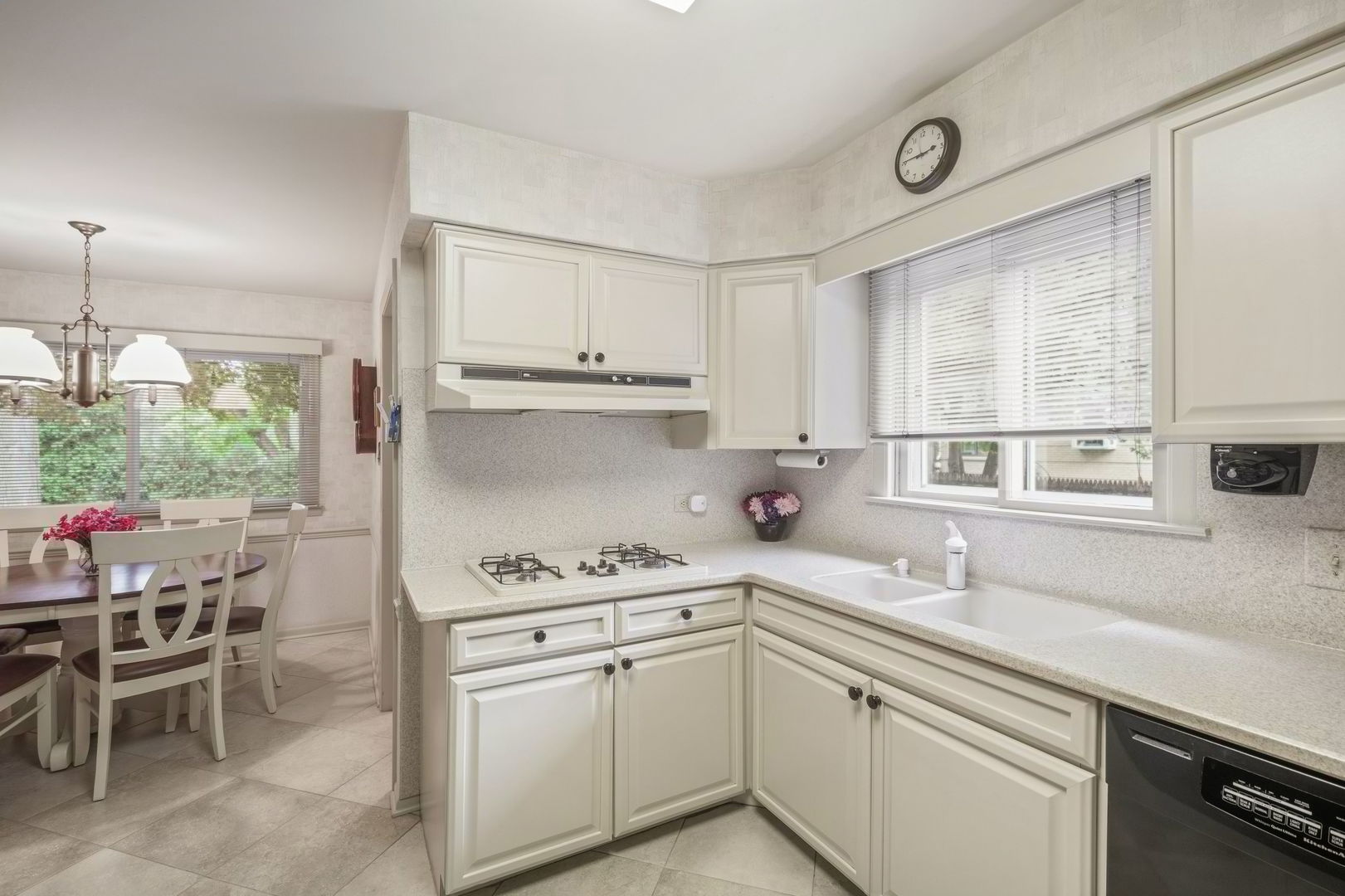2724 Old Glenview Road Wilmette, IL 60091 - Photo 9 of 32
