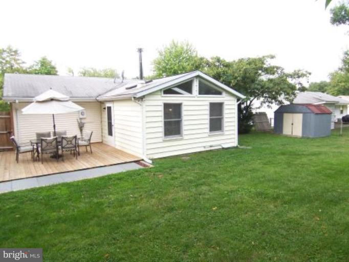 802 Poplar Road Sterling, VA 20164 - Photo 13 of 13 Back of House & Shed