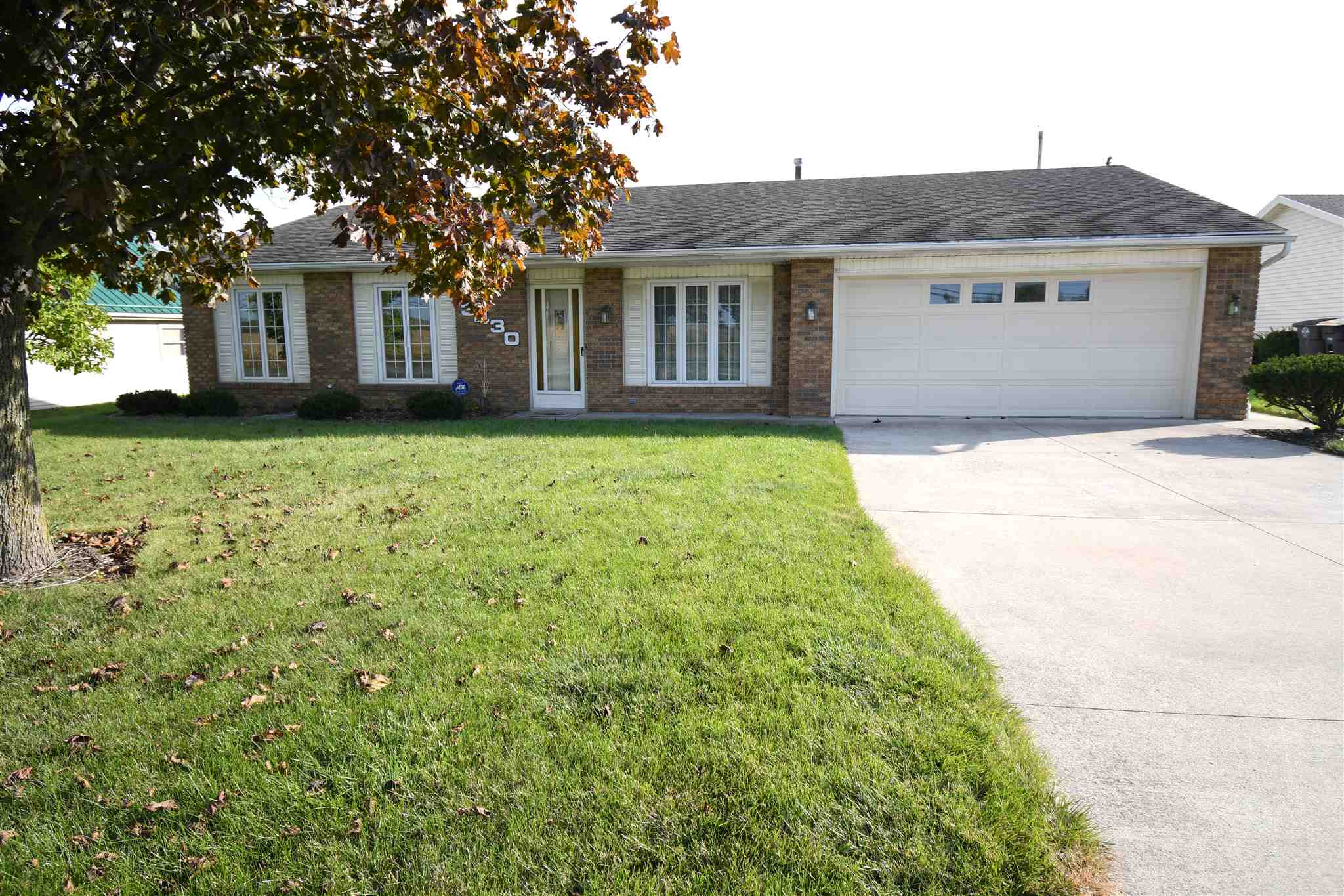 3430 East Tillman Road Fort Wayne, IN 46816 - Photo 2 of 31 Gallery Image 2