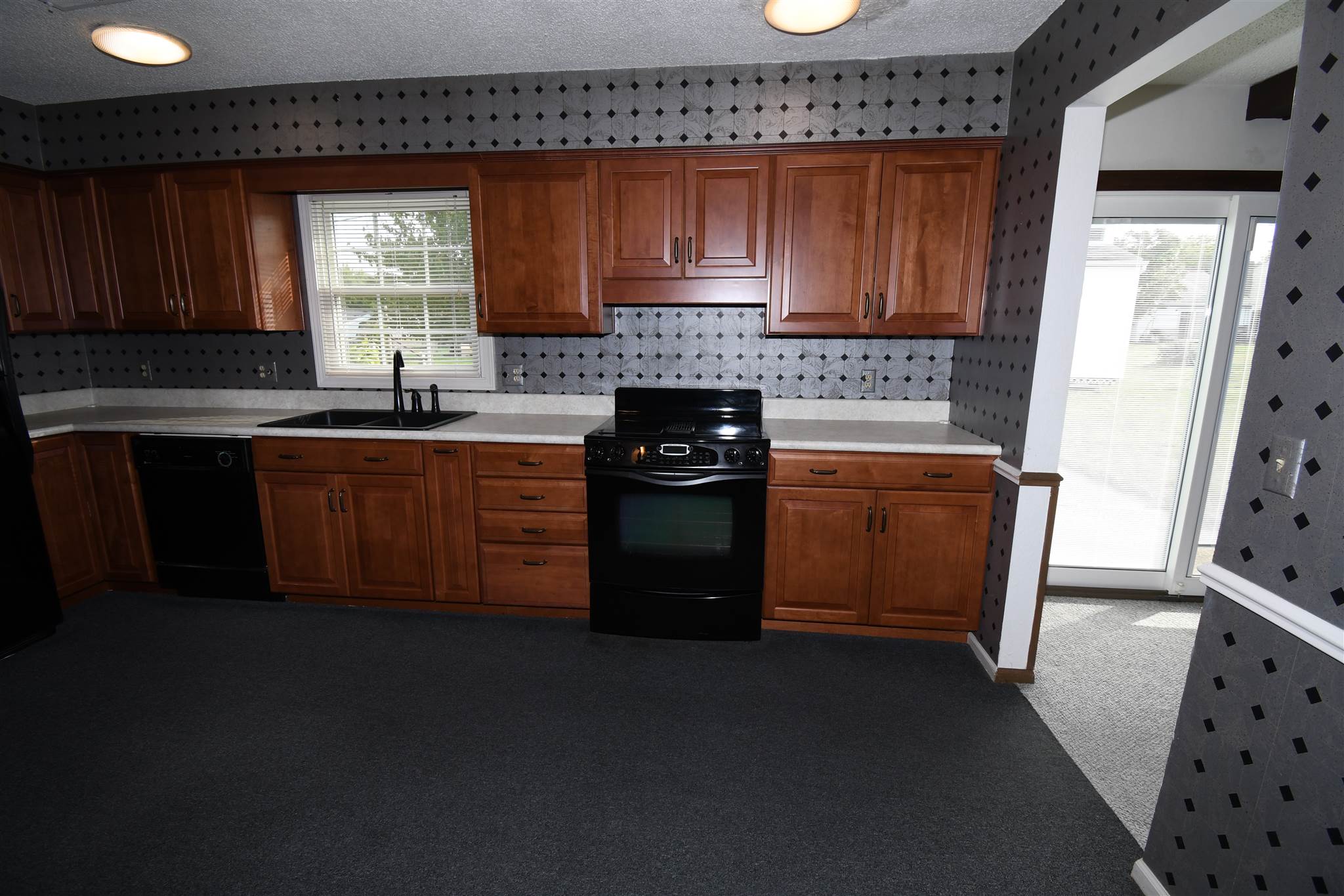 3430 East Tillman Road Fort Wayne, IN 46816 - Photo 14 of 31 Gallery Image 14