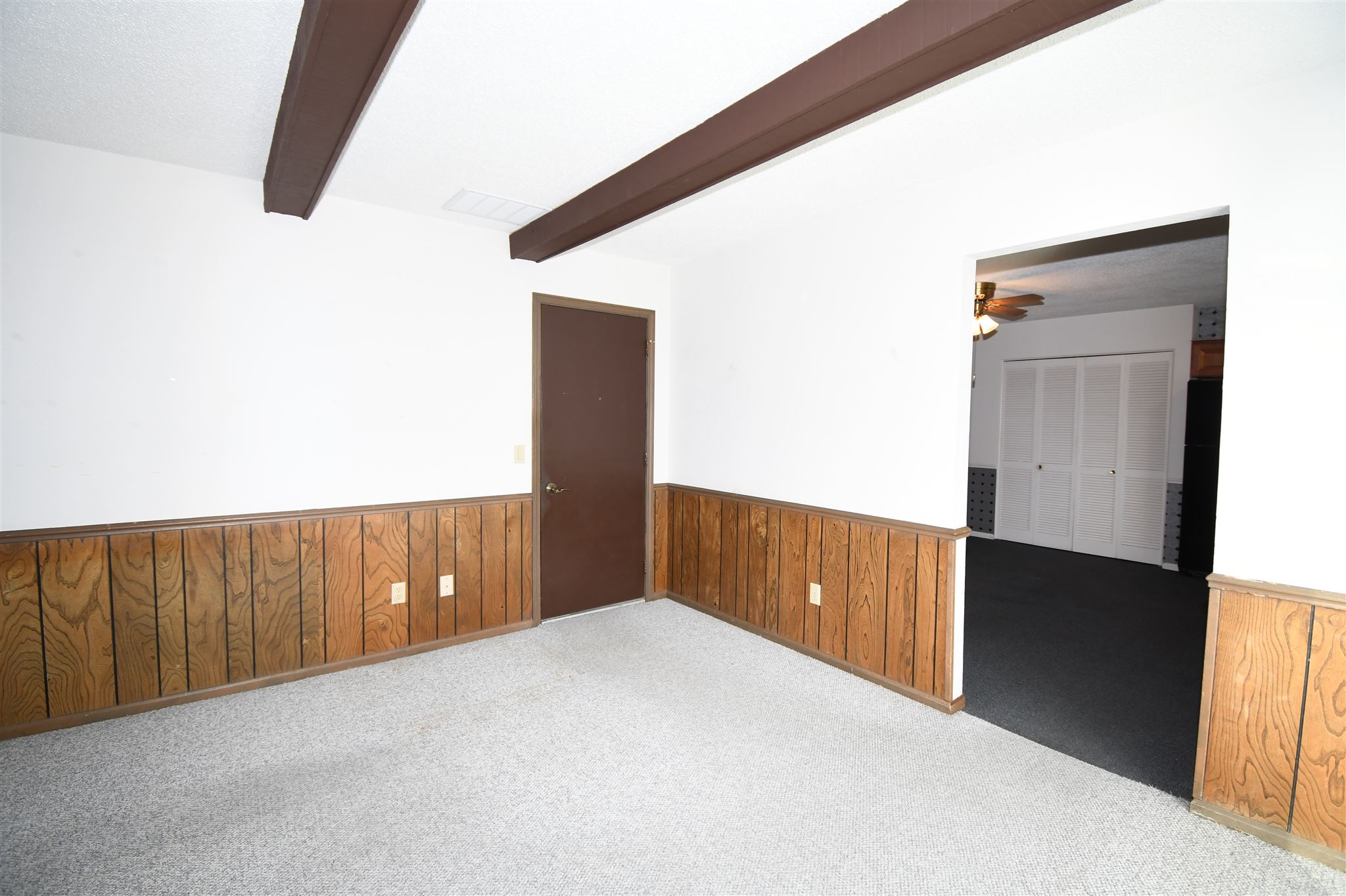3430 East Tillman Road Fort Wayne, IN 46816 - Photo 16 of 31 Gallery Image 16