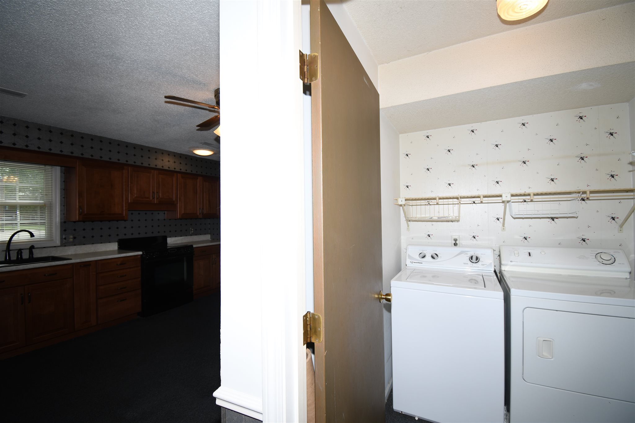 3430 East Tillman Road Fort Wayne, IN 46816 - Photo 8 of 31 Gallery Image 8