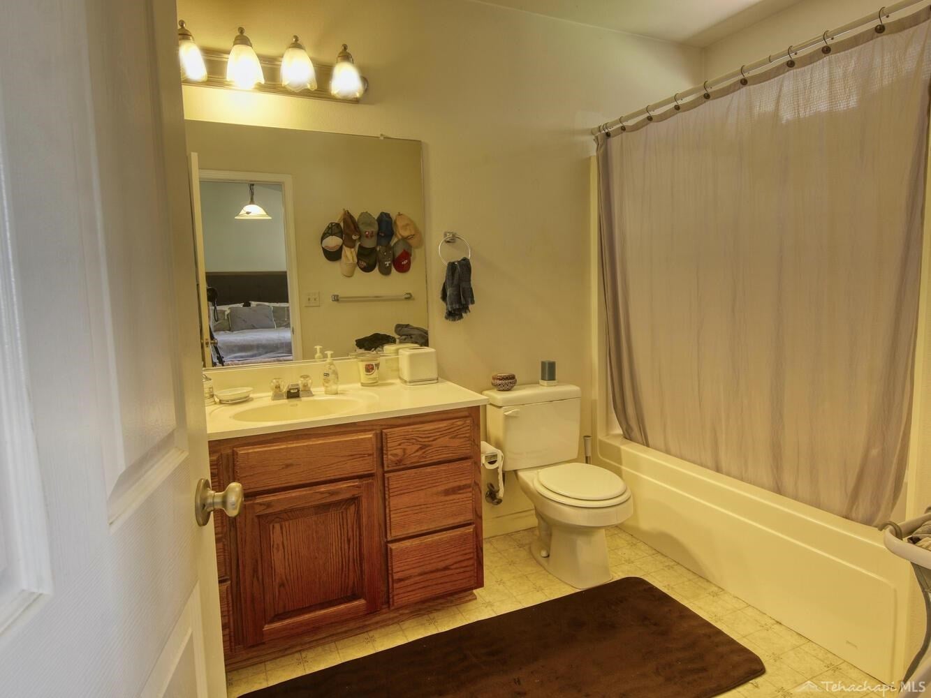 21725 Mid Way Tehachapi, CA 93561 - Photo 23 of 39 Gallery Image 23