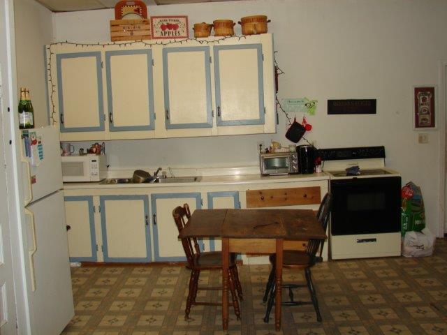 77 Main Street Madison, ME 04950 - Photo 12 of 32 apt 2