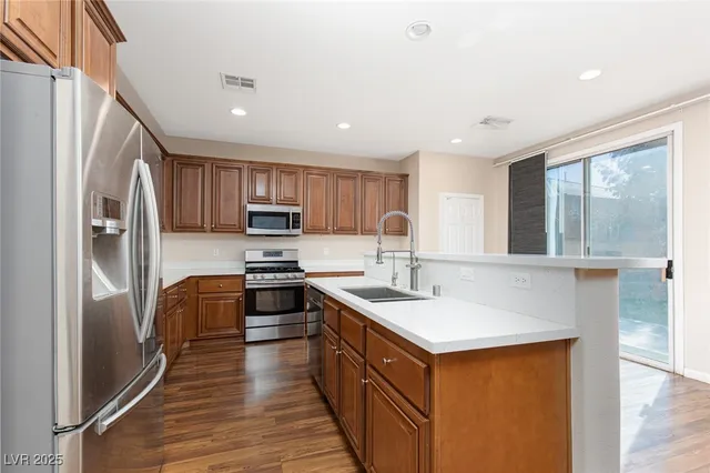 $579,900 | 3225 Villa Pisani Court, North Las Vegas, NV 89031