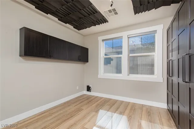 $579,900 | 3225 Villa Pisani Court, North Las Vegas, NV 89031