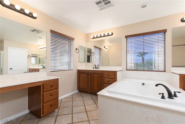 $579,900 | 3225 Villa Pisani Court, North Las Vegas, NV 89031