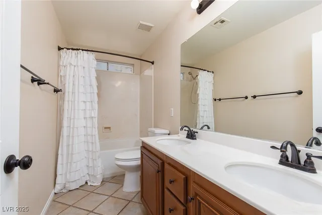 $579,900 | 3225 Villa Pisani Court, North Las Vegas, NV 89031