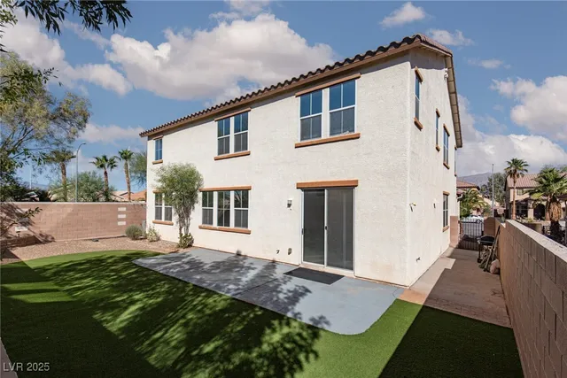 $579,900 | 3225 Villa Pisani Court, North Las Vegas, NV 89031