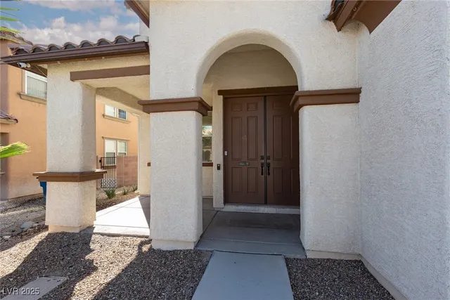 $579,900 | 3225 Villa Pisani Court, North Las Vegas, NV 89031