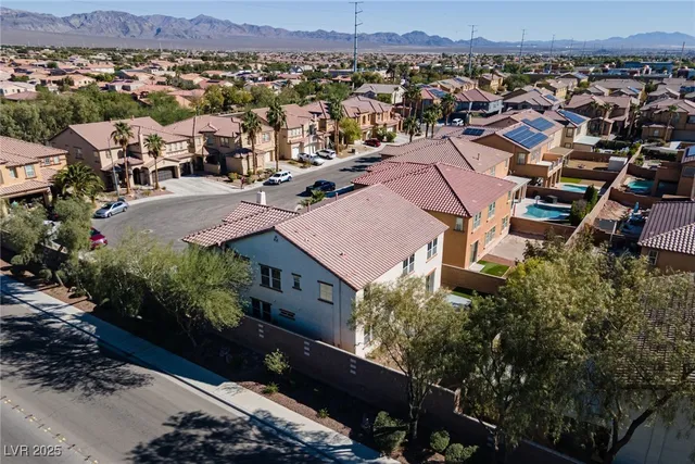 $579,900 | 3225 Villa Pisani Court, North Las Vegas, NV 89031