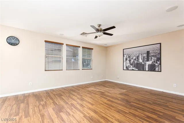 $579,900 | 3225 Villa Pisani Court, North Las Vegas, NV 89031