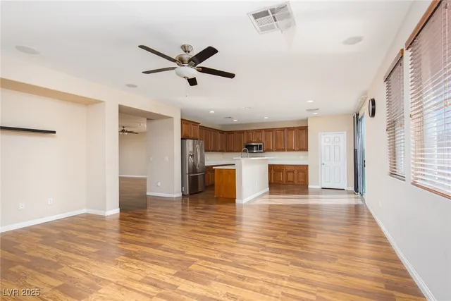 $579,900 | 3225 Villa Pisani Court, North Las Vegas, NV 89031