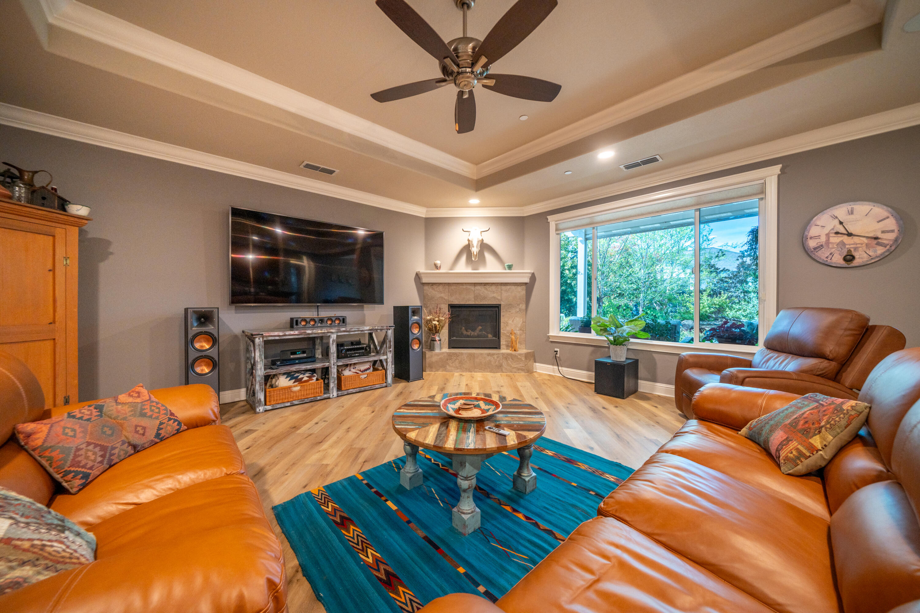 3415 Hotlam Road Redding, CA 96002 - Photo 12 of 63 Living area