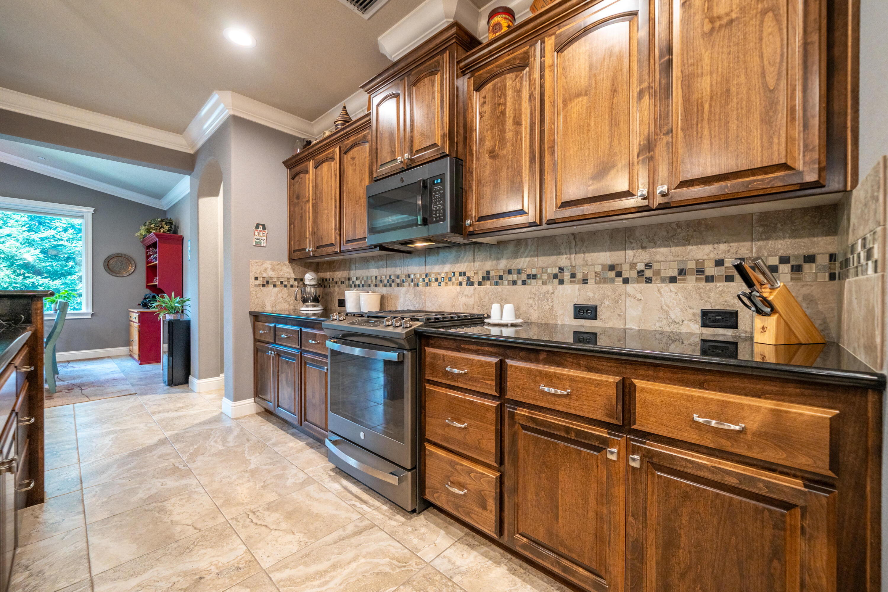 3415 Hotlam Road Redding, CA 96002 - Photo 15 of 63 3415 Hotlam Rd-20