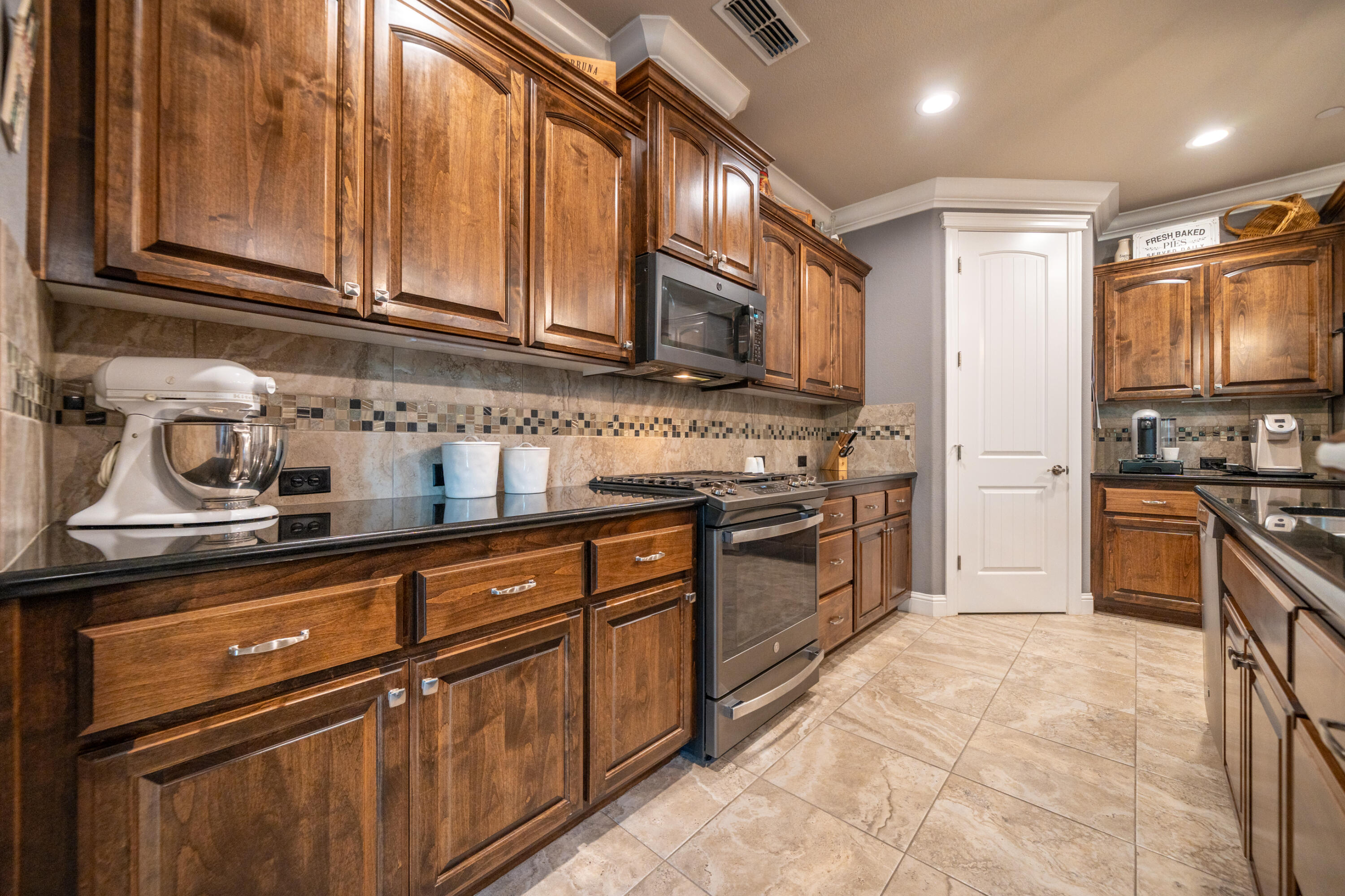 3415 Hotlam Road Redding, CA 96002 - Photo 16 of 63 3415 Hotlam Rd-21