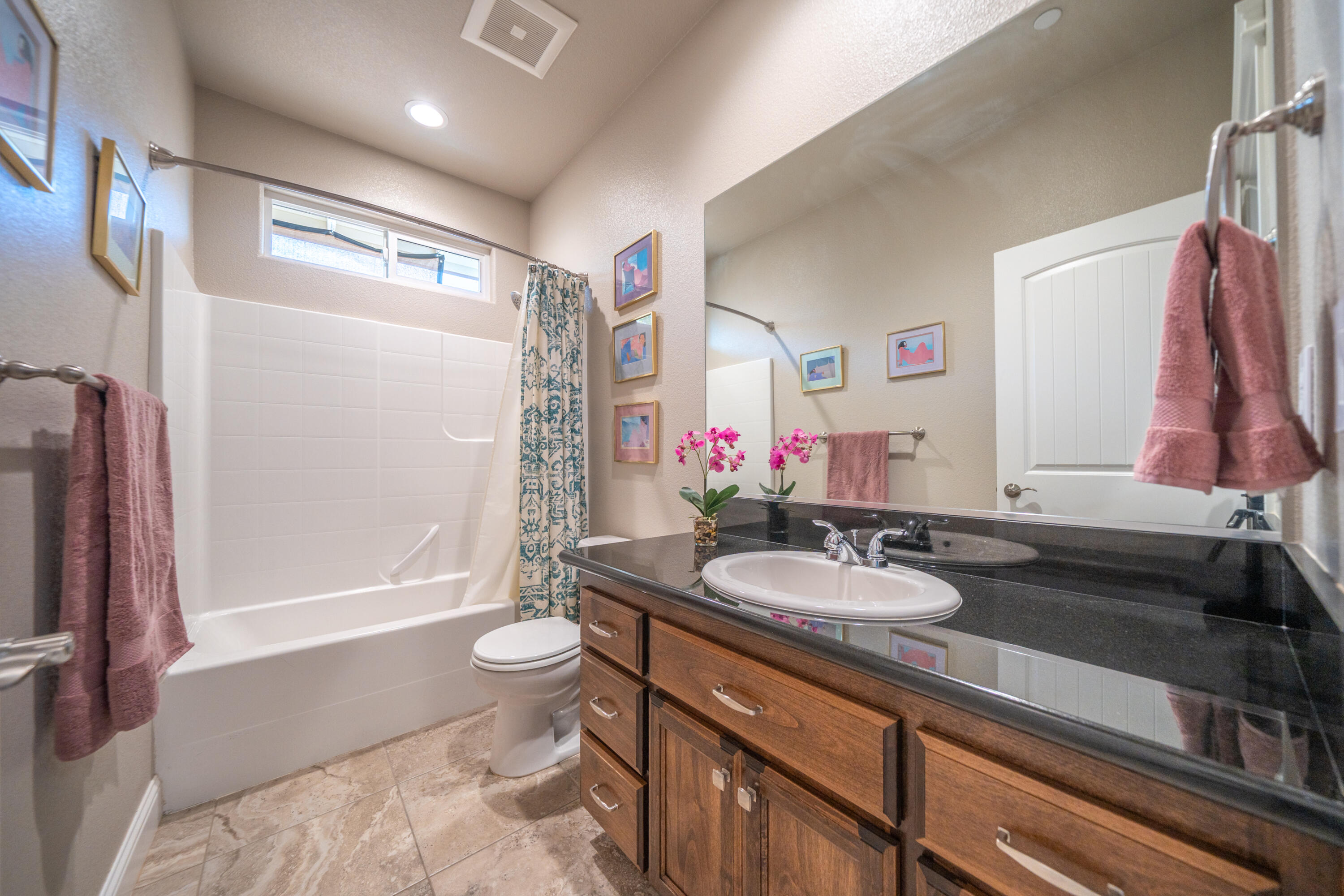 3415 Hotlam Road Redding, CA 96002 - Photo 30 of 63 2nd bathroom
