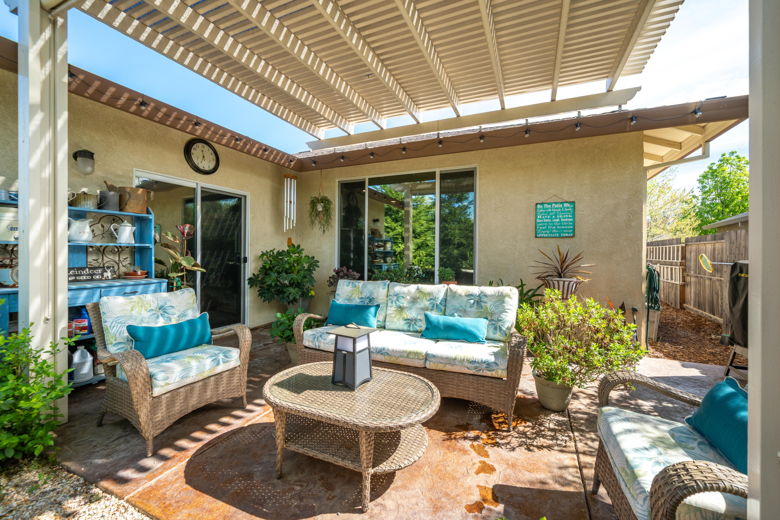 3415 Hotlam Road Redding, CA 96002 - Photo 41 of 63 Back Patio