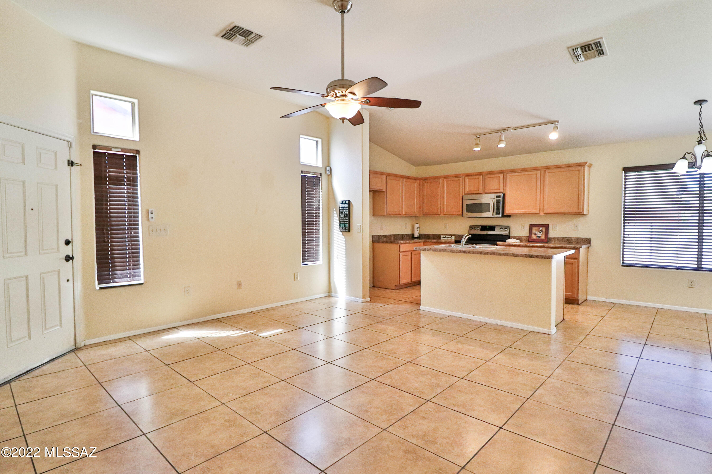 5964 South Avenida Ribero Tucson, AZ 85706 - Photo 3 of 28