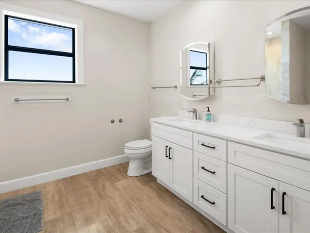 $1,299,000 | 232 Harbor Place North, Goodland, FL 34140