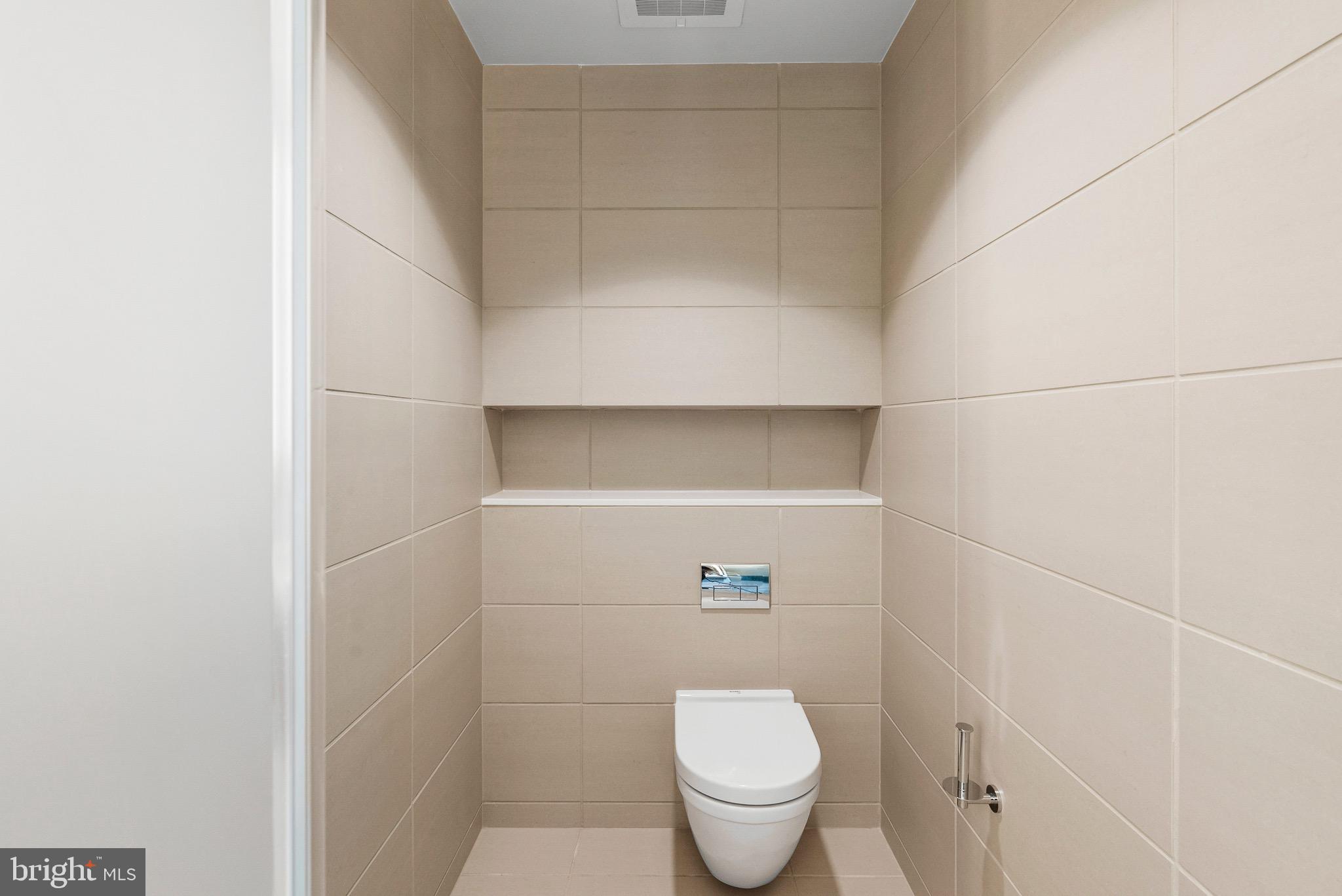 920 I Street Northwest, Unit 1009 Washington, DC 20001 - Photo 31 of 75