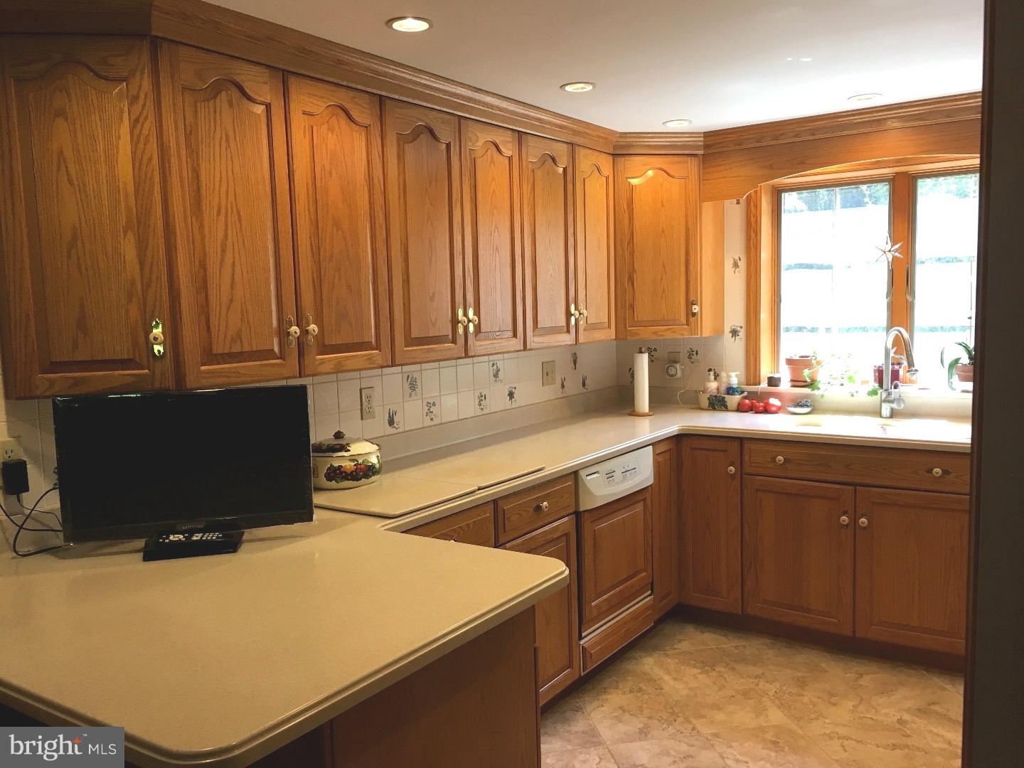 825 Rock Run Road Pottstown, PA 19465 - Photo 12 of 25 Kitchen