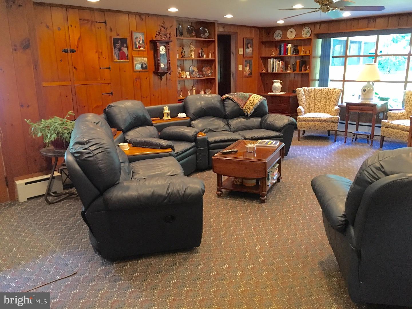 825 Rock Run Road Pottstown, PA 19465 - Photo 8 of 25 Great Room