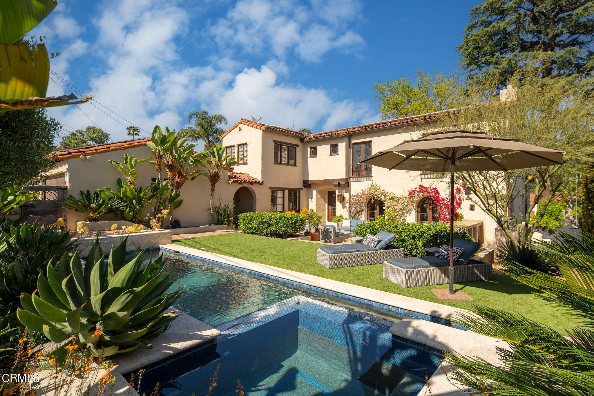 1211 Cortez Drive Glendale, CA 91207 - Photo 37 of 51 a view of a house with swimming pool and sitting area