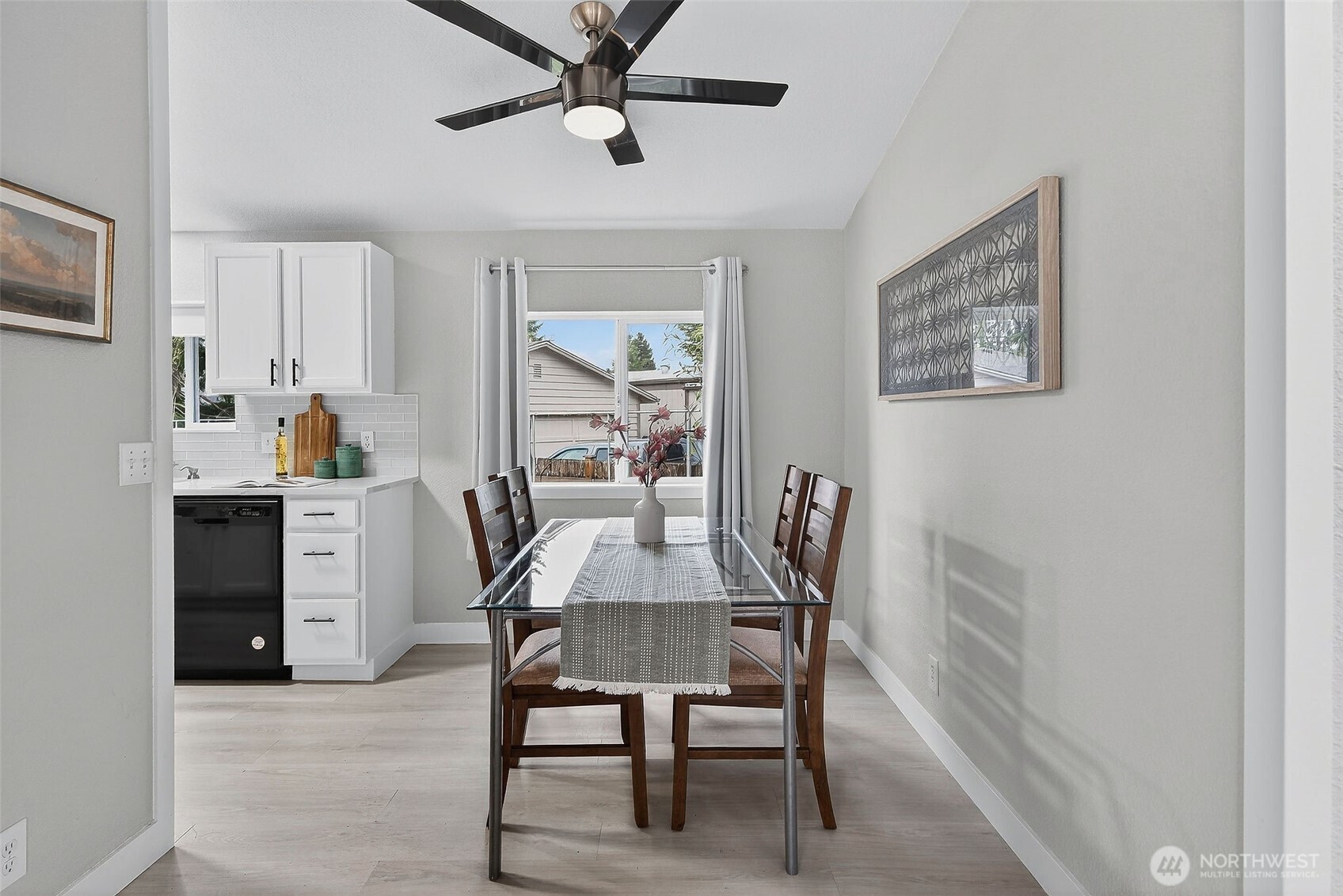 12825 Northeast 198th Court Bothell, WA 98011 - Photo 11 of 40