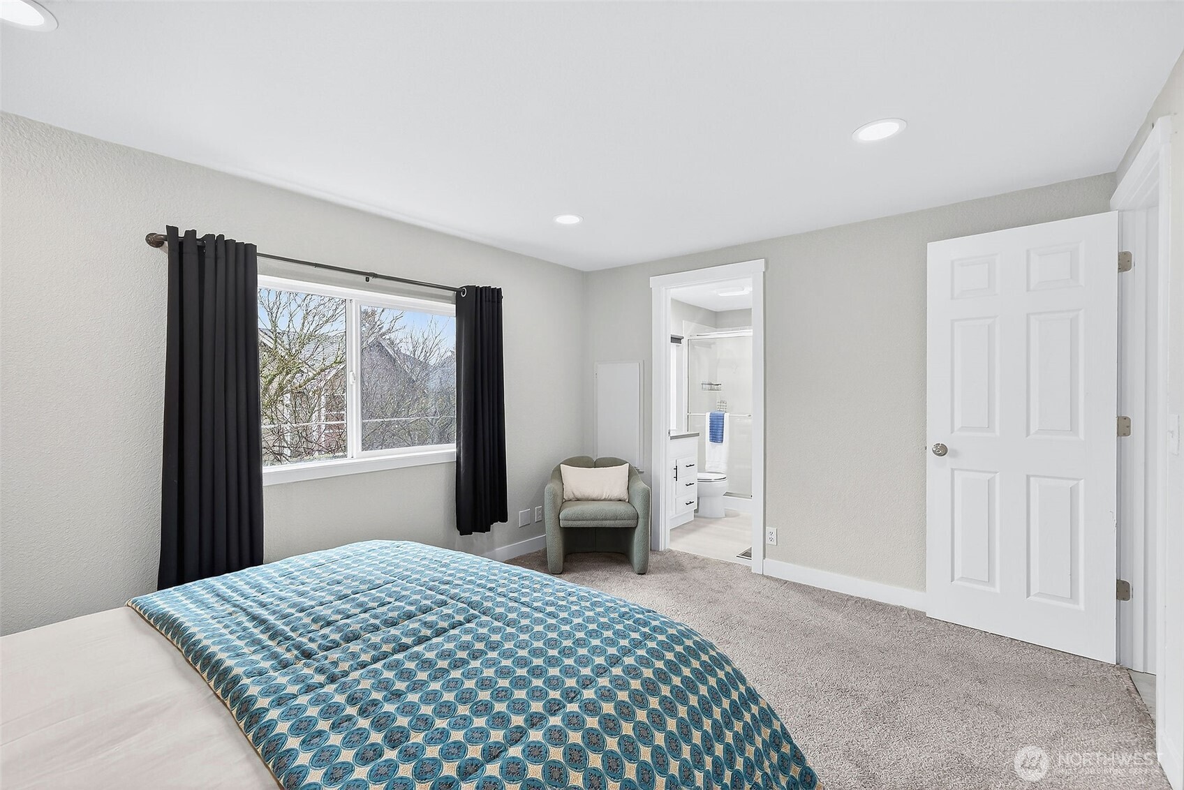 12825 Northeast 198th Court Bothell, WA 98011 - Photo 24 of 40