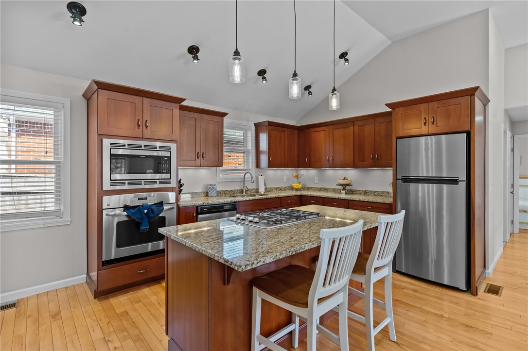 85 Raleigh Avenue Pawtucket, RI 02860 - Photo 11 of 27 Gallery Image 11